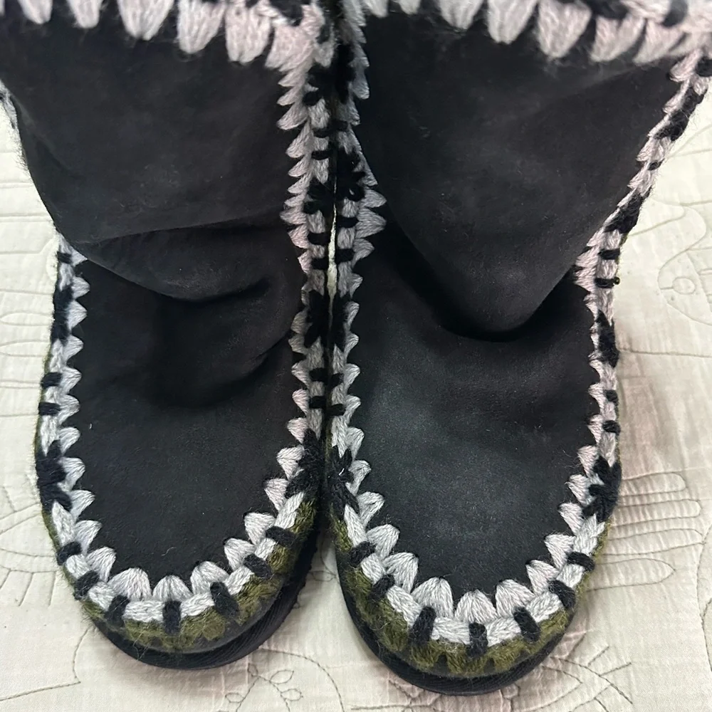 Mou Black Suede Shearling-Trim Moccasin Boots - Picture 3 of 15